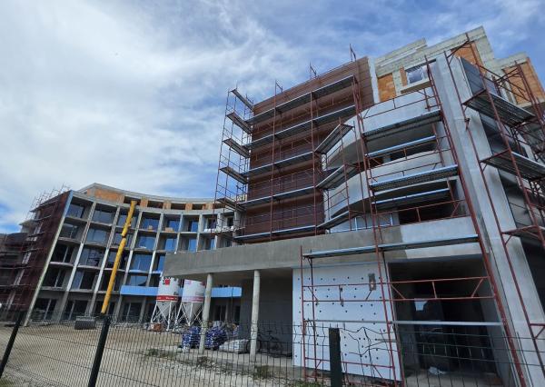 Predaj 2 a 3 izb apartmánov Bulharsko - Ravda (vo výstavbe 2028)