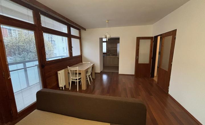 Prenájom príjemného 2 izb bytu v centre BA - fotografia 1