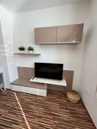 Prenájom príjemný 2izb byt BA Centrum pri Horskom parku - fotografia 3