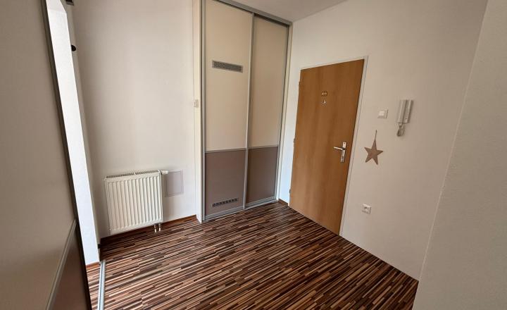 Prenájom príjemný 2izb byt BA Centrum pri Horskom parku - fotografia 10